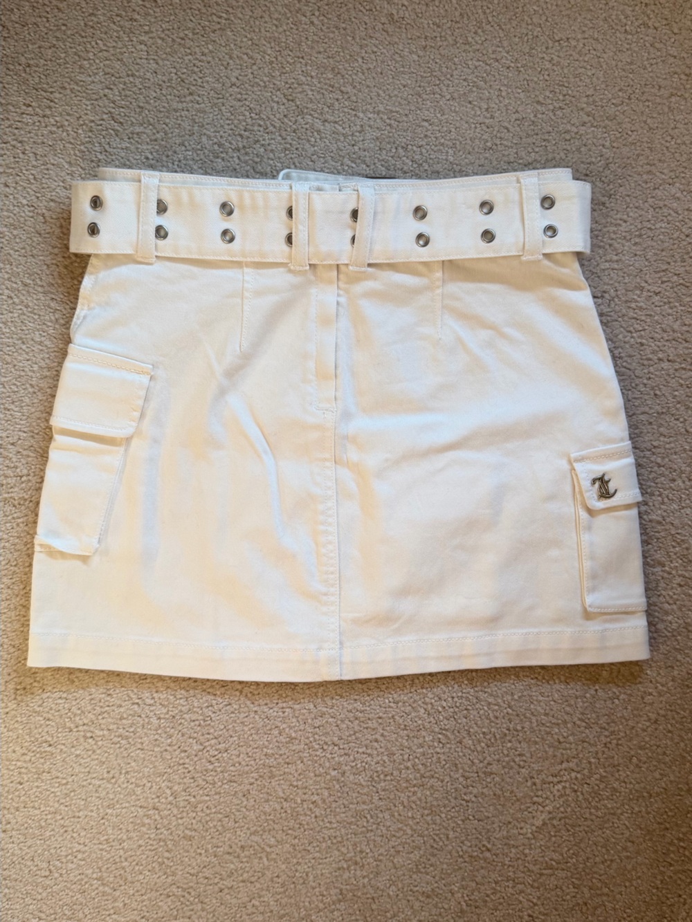 Juicy Couture White Cargo Mini Skirt with Belt, 27 NWOT - Picture 2 of 7